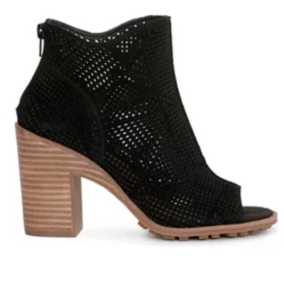 NWT Lucky Brand black nubuck Vacob open toe perforated bootie, 7.5 - Picture 4 of 14